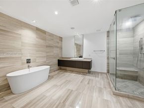 3250 NE 188th St 906, Aventura FL 33180