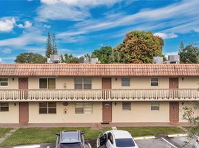 3777 NW 78th Ave 15G, Davie FL 33024