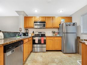 3777 NW 78th Ave 15G, Davie FL 33024