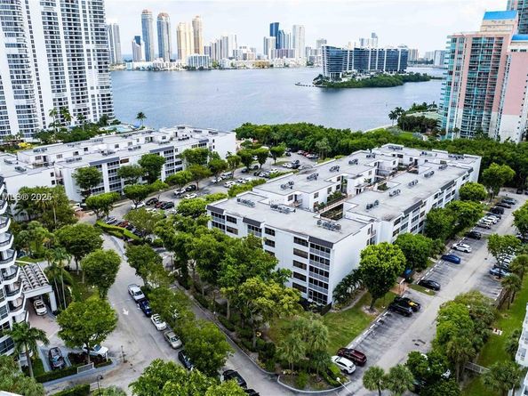 3440 NE 192nd St 2JA, Aventura FL 33180