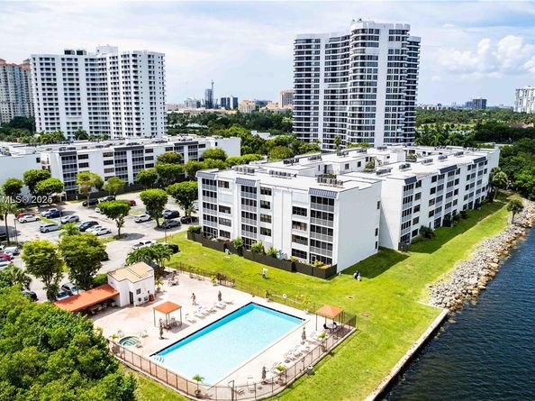 3440 NE 192nd St 2JA, Aventura FL 33180