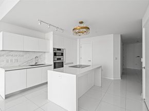 851 NE 1st Ave 2200, Miami FL 33132