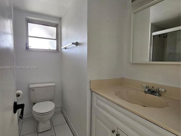 840 NW 87th Ave 406, Miami FL 33172