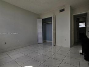 840 NW 87th Ave 406, Miami FL 33172