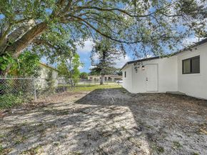 2931 NW 190th St, Miami Gardens FL 33056