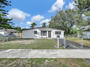 2931 NW 190th St, Miami Gardens FL 33056