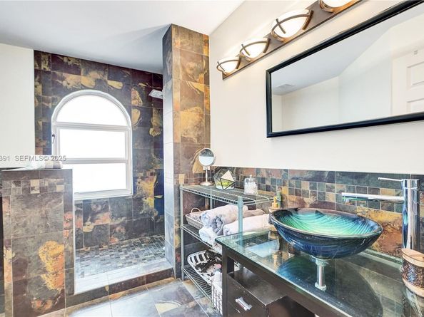 5633 NW 117th Avenue, Coral Springs FL 33076