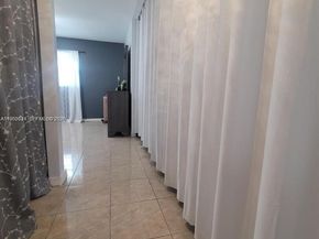 219 NE 14th Ave 107, Hallandale Beach FL 33009