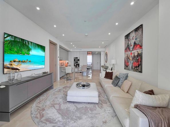 Undisclosed Address #A11862366, Bal Harbour FL 33154