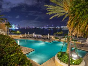808 Brickell Key Dr 3702, Miami FL 33131