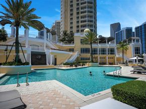 808 Brickell Key Dr 3702, Miami FL 33131