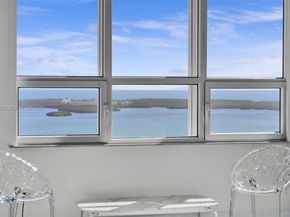 808 Brickell Key Dr 3702, Miami FL 33131