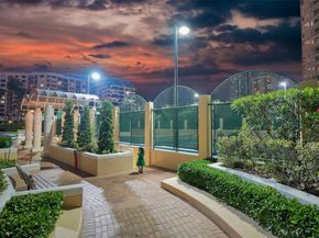 808 Brickell Key Dr 3702, Miami FL 33131