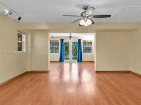 5309 Alton Rd, Miami Beach FL 33140