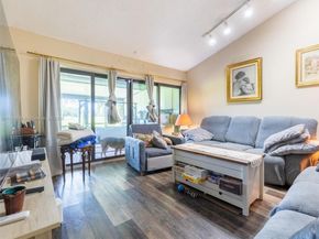 370 Fairway Cir 13, Weston FL 33326