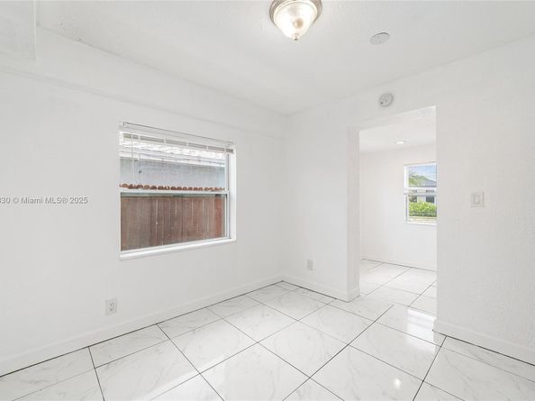 1040 17th St, West Palm Beach FL 33407