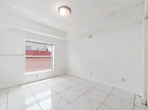 1040 17th St, West Palm Beach FL 33407