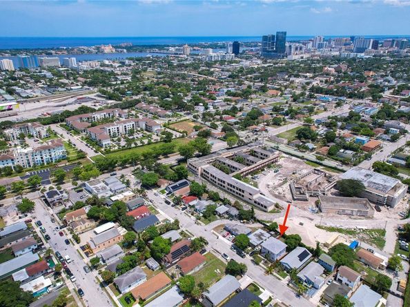 1040 17th St, West Palm Beach FL 33407