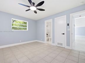 2440 Hayes St # 1-5, Hollywood FL 33020