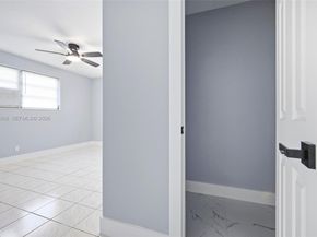 2440 Hayes St # 1-5, Hollywood FL 33020