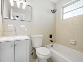 2440 Hayes St # 1-5, Hollywood FL 33020