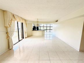 6423 Collins Ave 310, Miami Beach FL 33141