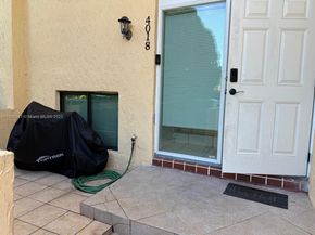 4018 Del río way, Sunrise FL 33351