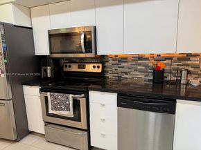 4018 Del río way, Sunrise FL 33351