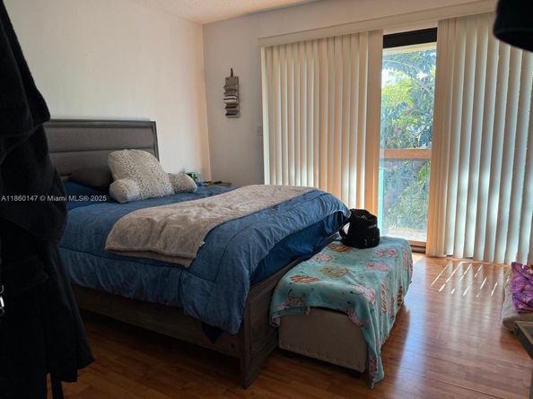 4018 Del río way, Sunrise FL 33351