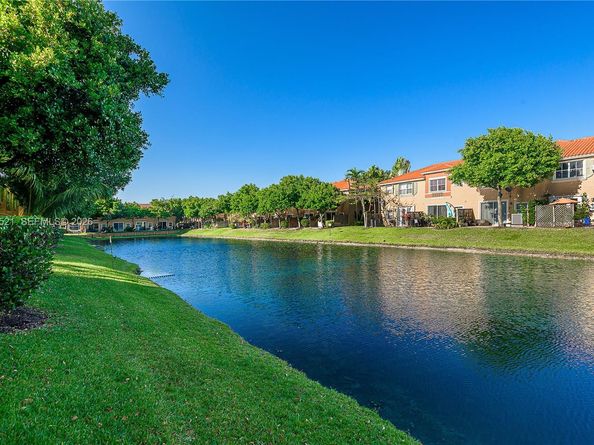 4948 Windward Way 1403, Dania Beach FL 33312