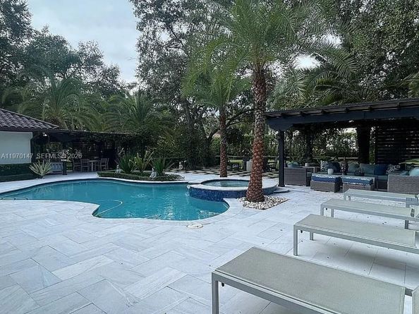 8801 SW 124th St, Miami FL 33176