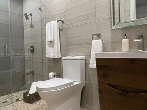 8801 SW 124th St, Miami FL 33176