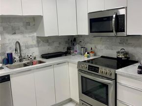 600 Parkview Dr 223, Hallandale Beach FL 33009