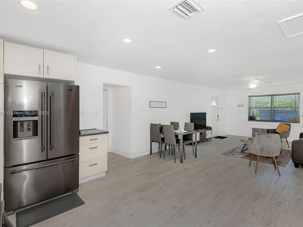 201 Columbus Pkwy, Hollywood FL 33021