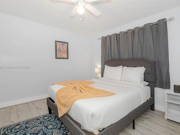 201 Columbus Pkwy, Hollywood FL 33021