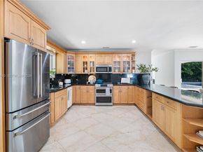 10235 SW 58th Ct, Pinecrest FL 33156