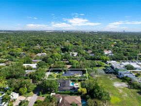 10235 SW 58th Ct, Pinecrest FL 33156