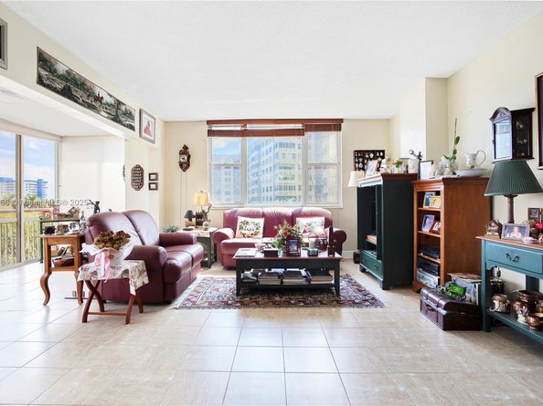 4400 Hillcrest Dr 419C, Hollywood FL 33021