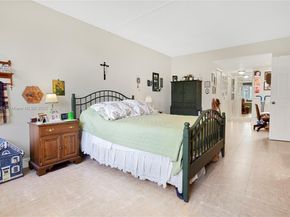 4400 Hillcrest Dr 419C, Hollywood FL 33021