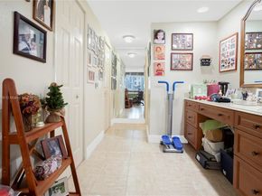 4400 Hillcrest Dr 419C, Hollywood FL 33021