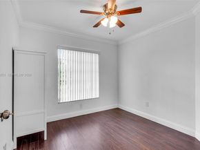 3206 NW 89th Ter, Coral Springs FL 33065