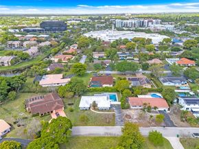 3206 NW 89th Ter, Coral Springs FL 33065