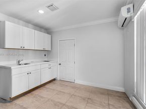 3206 NW 89th Ter, Coral Springs FL 33065