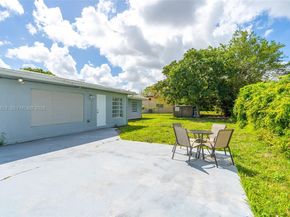 3206 NW 89th Ter, Coral Springs FL 33065