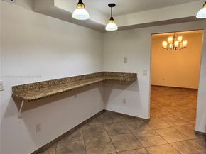 461 Ives Dairy Rd 4022, Miami FL 33179