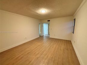 461 Ives Dairy Rd 4022, Miami FL 33179