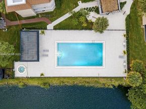 461 Ives Dairy Rd 4022, Miami FL 33179