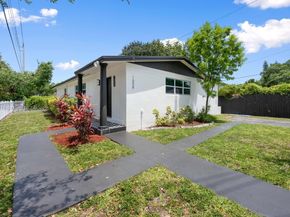 1098 NW 58th St, Miami FL 33127