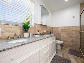 1098 NW 58th St, Miami FL 33127