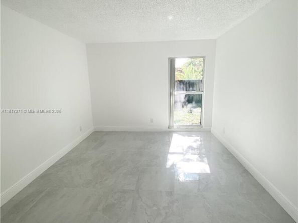 7805 NW 67th Ave, Tamarac FL 33321
